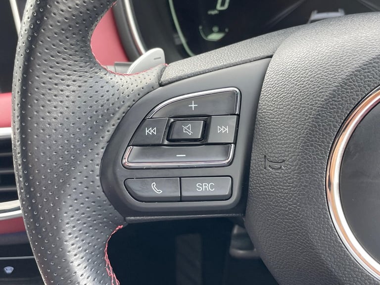 2022 MG MG HS 1.5 T-GDI Exclusive DCT Euro 6 (s/s) 5dr ESTATE Petrol Automatic