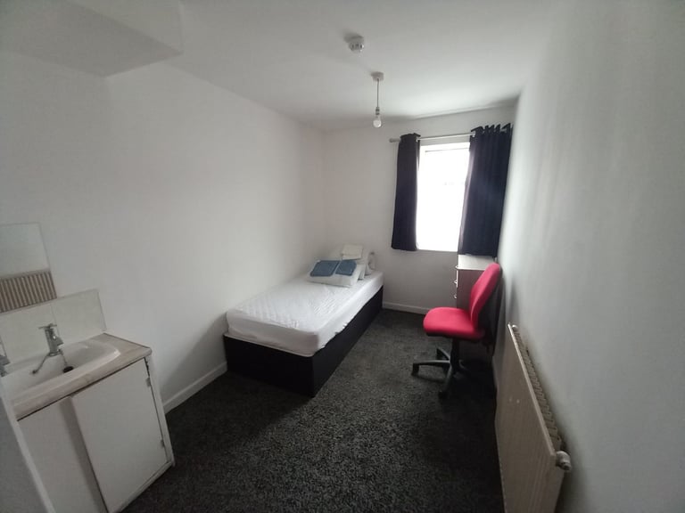 Single Male or Female Room to rent in Erdington, B24 (Shared) 