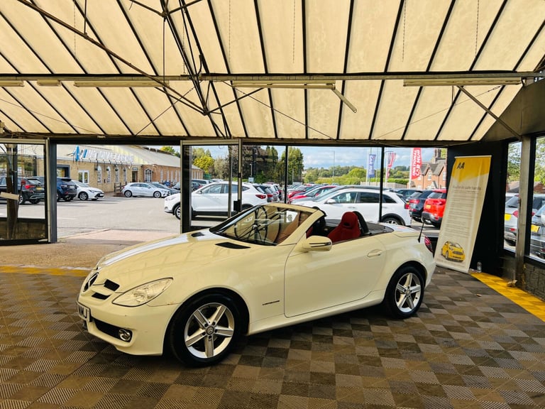 2011 Mercedes-Benz SLK 1.8 SLK 200 Kompressor Auto 2dr Convertible Petrol Automatic