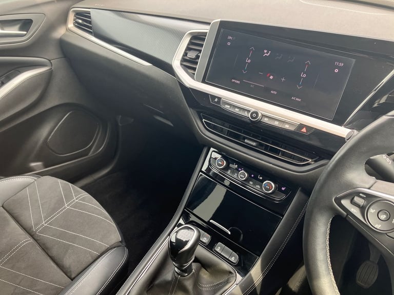 2023 Vauxhall Grandland 1.2 Turbo Ultimate 5dr Hatchback PETROL Manual