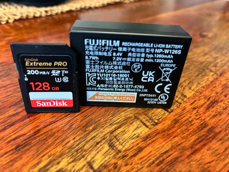 Fujifilm X Series X-E1 16.3 MP Digital Camera black - complete system 4 lenses