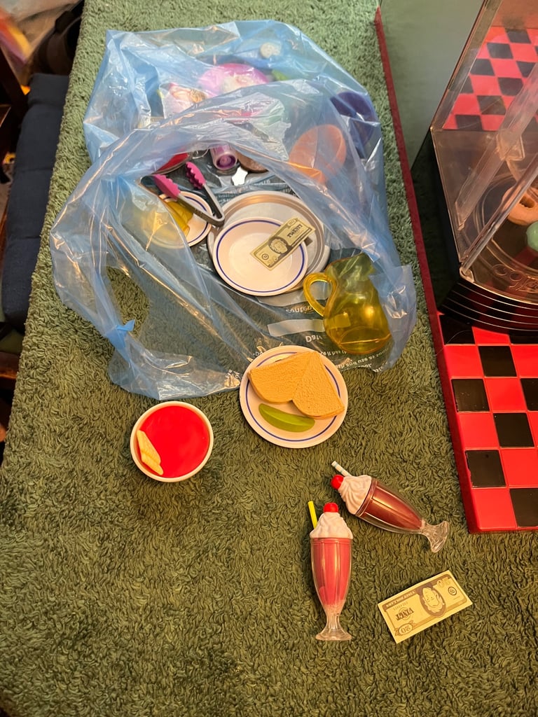 Our Generation Dolls Diner Set 