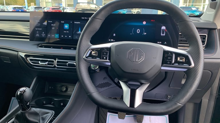 2024 MG MG HS 1.5 T-GDI Trophy SUV 5dr Petrol Manual Euro 6 (s/s) (169 ps) SUV Petrol Manual