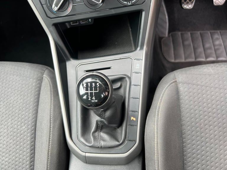VOLKSWAGEN POLO 1.0 TSI 