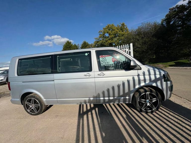 2013 Volkswagen Transporter Transporter T30 SE 102 TDI LWB Minibus DIESEL Manual