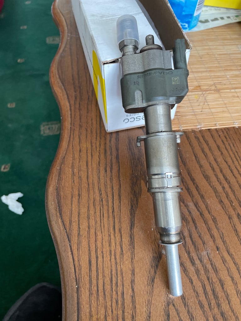 Fuel injector bmw 3 petrol 318