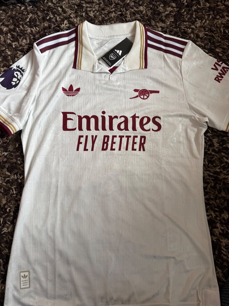 image for Arsenal 3rd Medium Player Edition 