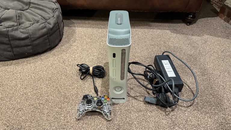 image for Xbox 360 & 1 controller 