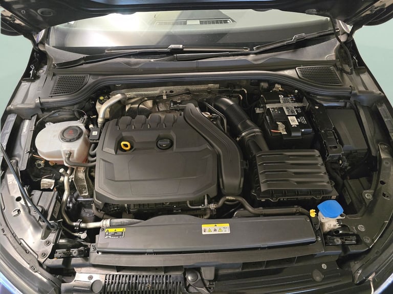 2021 Volkswagen Golf 1.5 TSI Life Hatchback 5dr Petrol Manual Euro 6 (s/s) (130 ps) - DRIVER MEM ...