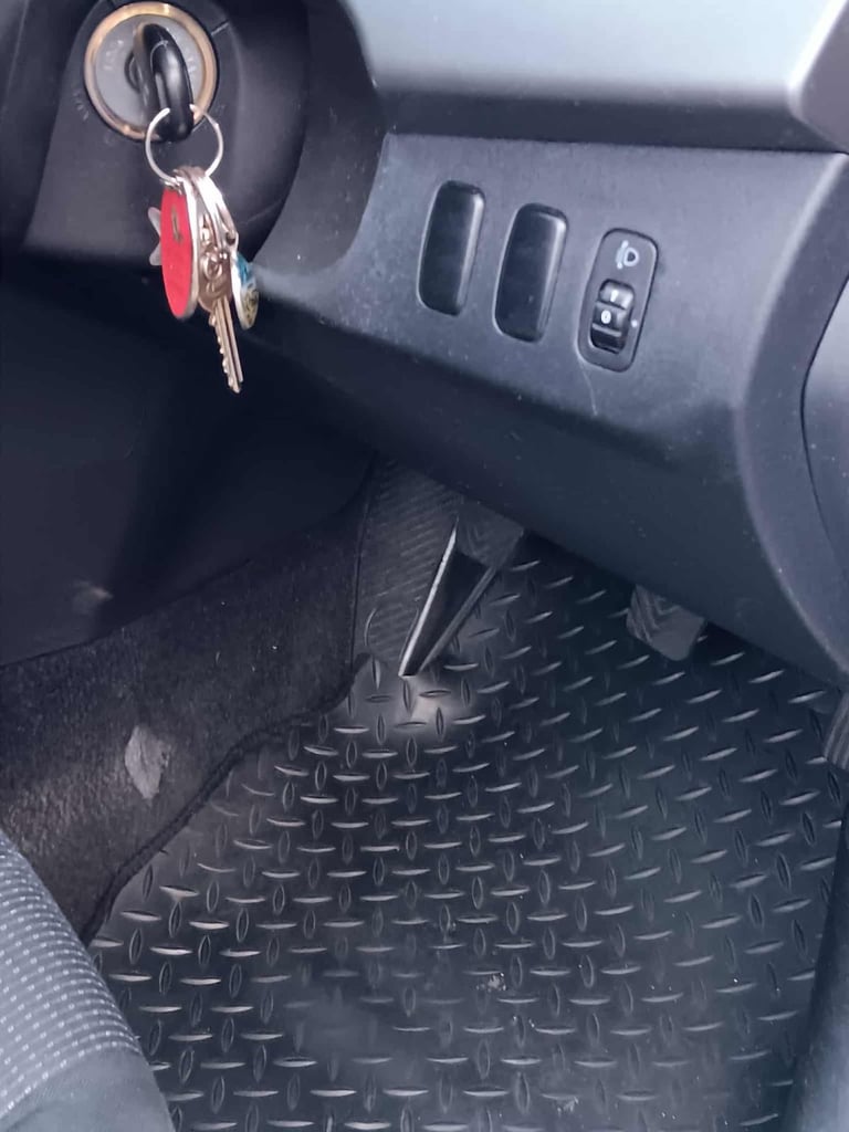 Mitsubishi, LANCER, Hatchback, 2010, Manual, 1968 (cc), 5 doors