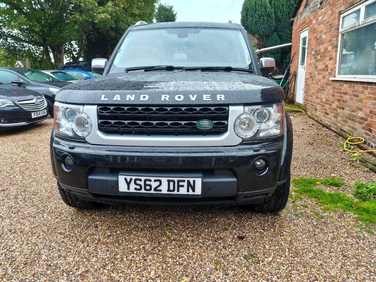 Land Rover Discovery 4 HSE Luxury. Cambelt done. F.S.H. MOT October 2026. Lovely example 