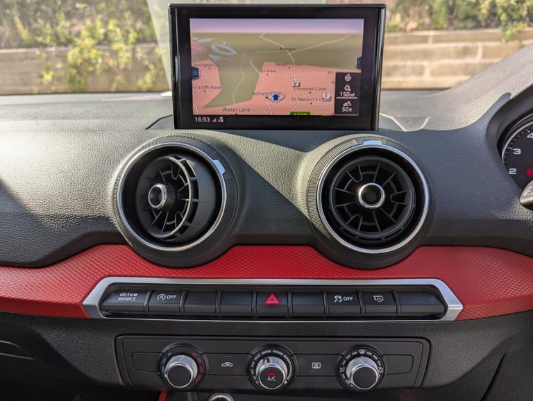 NOV 2018 68 AUDI Q2 SPORT 30 1.0 TFSi 5 DOOR ESTATE * SAT.NAV * A/CON * CRUISE