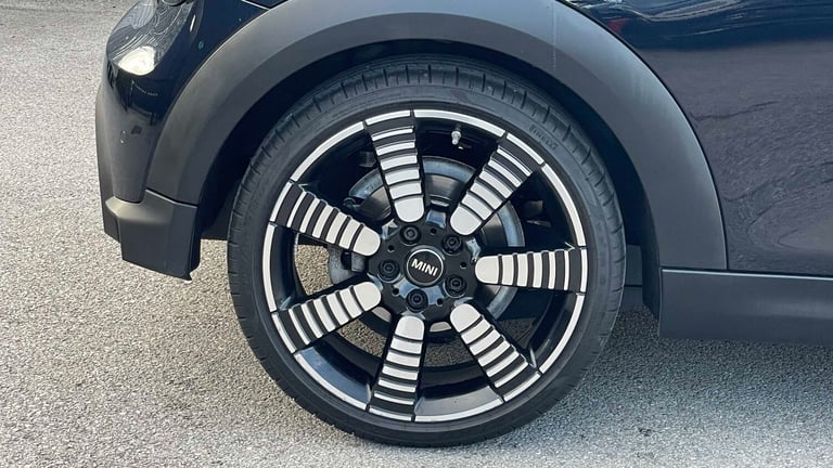 2023 MINI Hatch 1.5 Cooper Exclusive 3dr Auto HATCHBACK PETROL Automatic