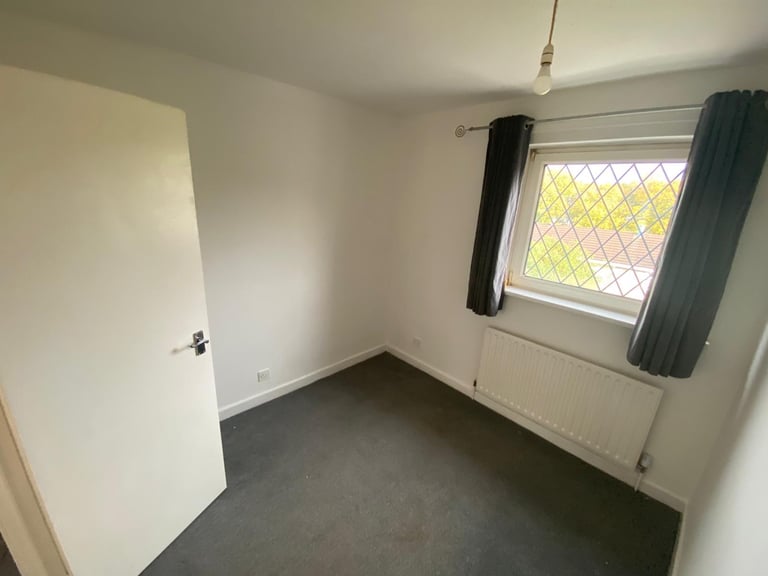 3 Bedroom Property For Sale - Clydach 