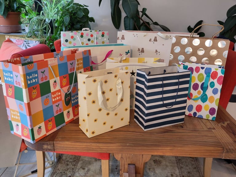 Excellent quality gift bags - variety of sizes