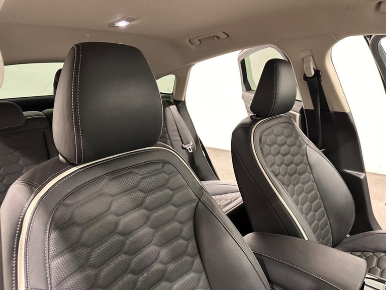 2018 Ford Mondeo 2.0 TDCi Vignale Hatchback 5dr Diesel Powershift Euro 6 (s/s) (180 ps) Hatchback...