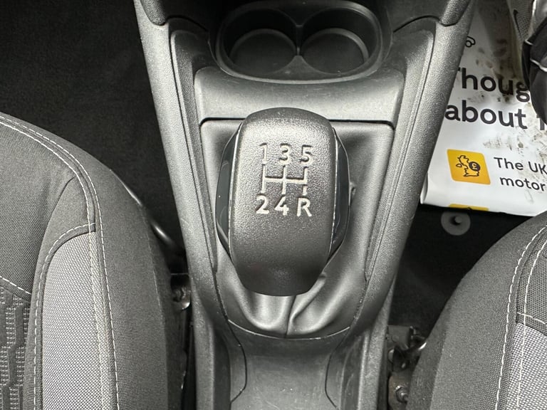 2016 Peugeot 208 1.2 PureTech Active Design Lime Euro 6 5dr HATCHBACK Petrol Manual