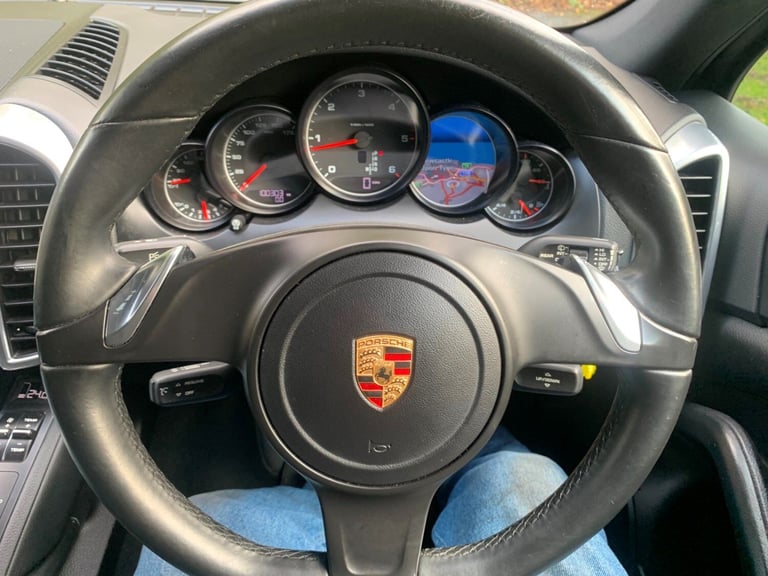 PORSCHE CAYENNE D V6 TIPTRONIC White Auto Diesel, 2013