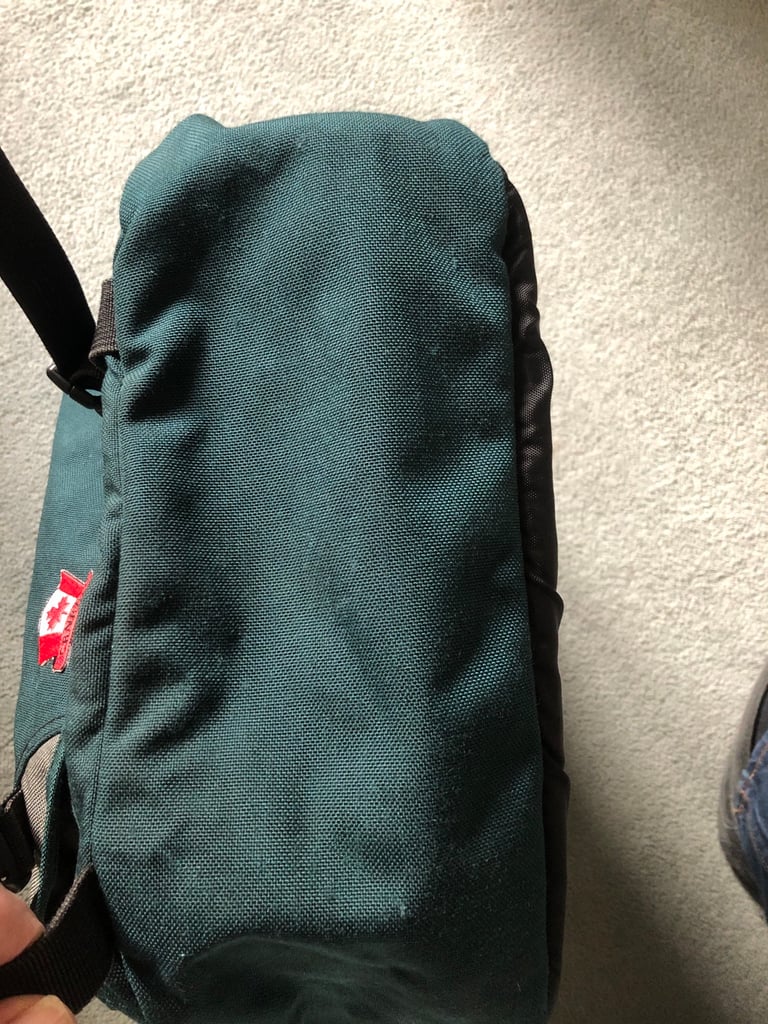 Jansport Messenger  Bag Shoulder Strap  In Excellent condition 