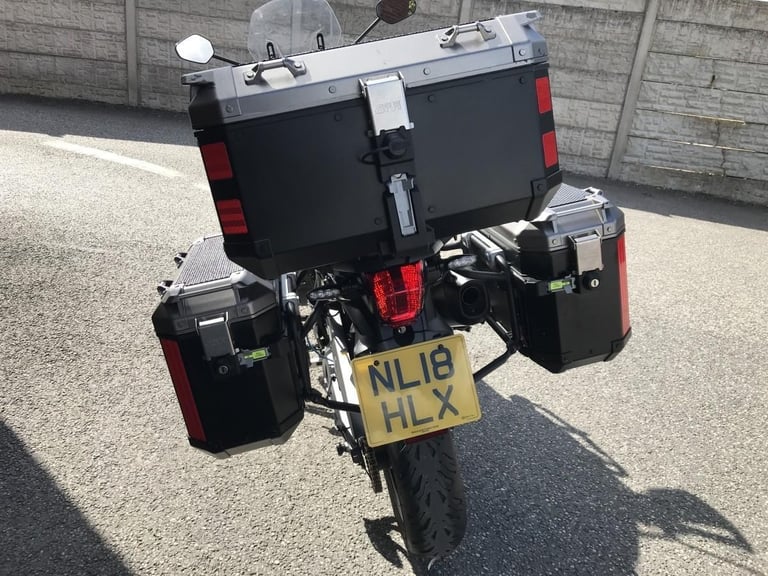 Triumph Tiger 800 XRX Low 18reg 13573m FSH 3part luggage and more