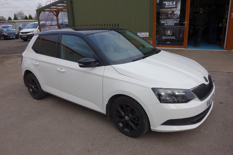 Skoda Fabia 1.0 MPI Colour Edition 5dr PETROL MANUAL 2017/02