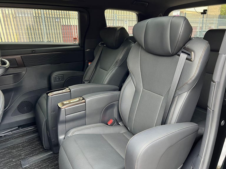  Toyota Alphard 2.5 HYBRID EXECUTIVE LOUNGE SUNROOF Petrol/Electric Hybrid Automatic