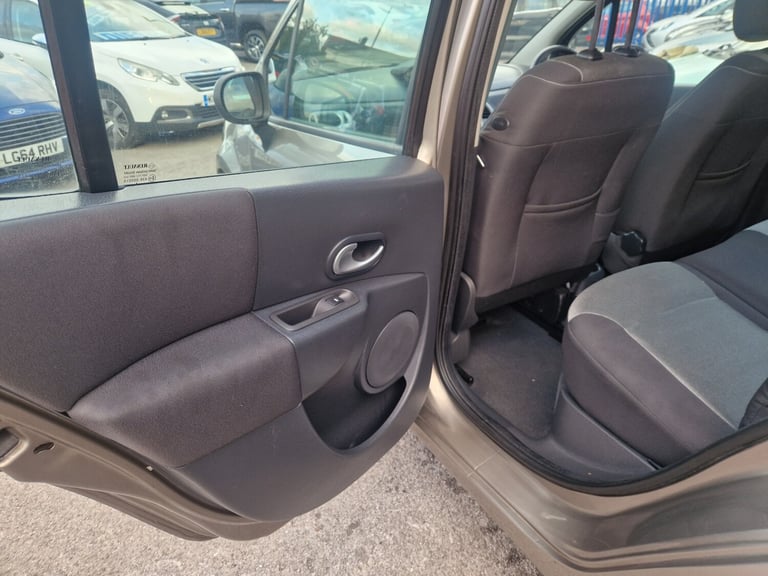 2008 Renault Grand Modus 1.6 Dynamique 5dr Auto HATCHBACK Petrol Automatic