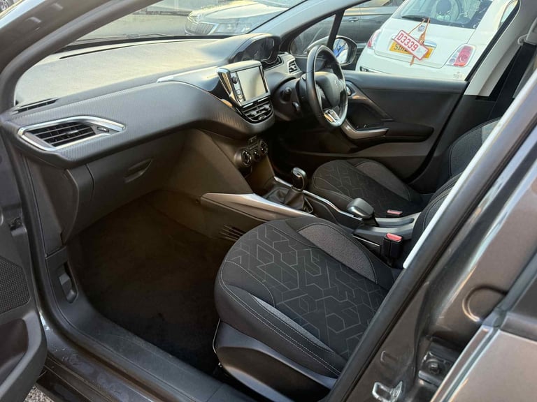 2017 Peugeot 2008 1.2 PureTech Active 5dr HATCHBACK Petrol Manual