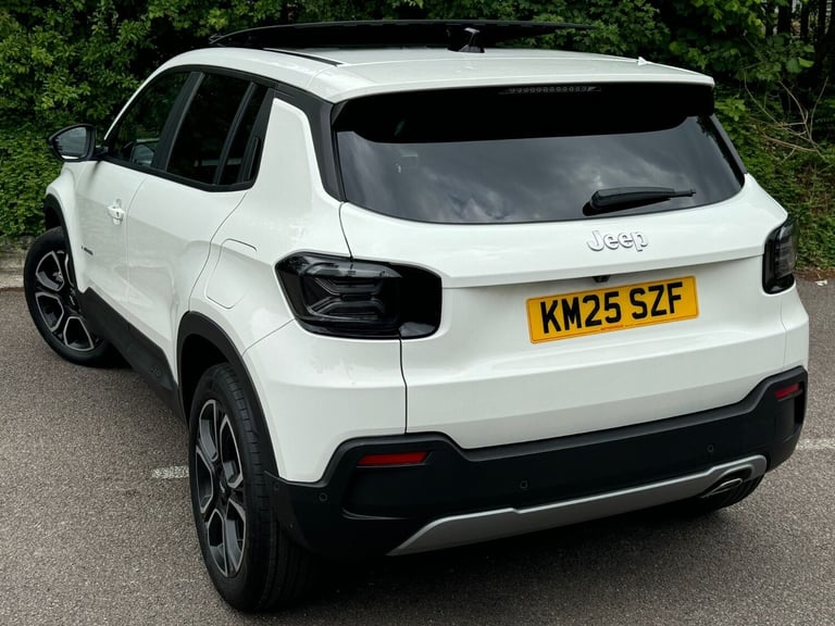 2025 Jeep Avenger 1.2 e-Hybrid Summit 5dr DCT Hatchback Petrol Automatic