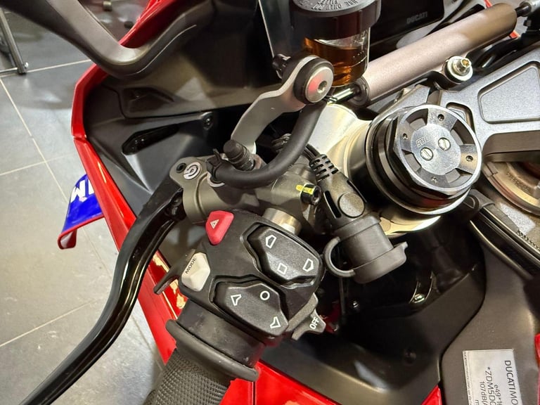 2025 Ducati Panigale V4 1103 Ducati Quick Shift up/down 2.0 Euro 5