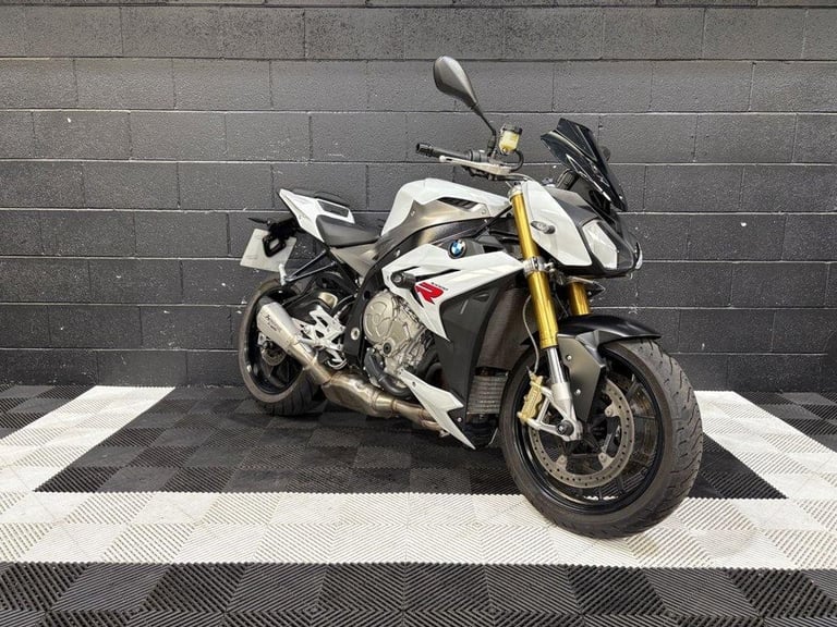 2014 64 BMW S 1000 R FINANCE SPECIALISTS APPLY NOW