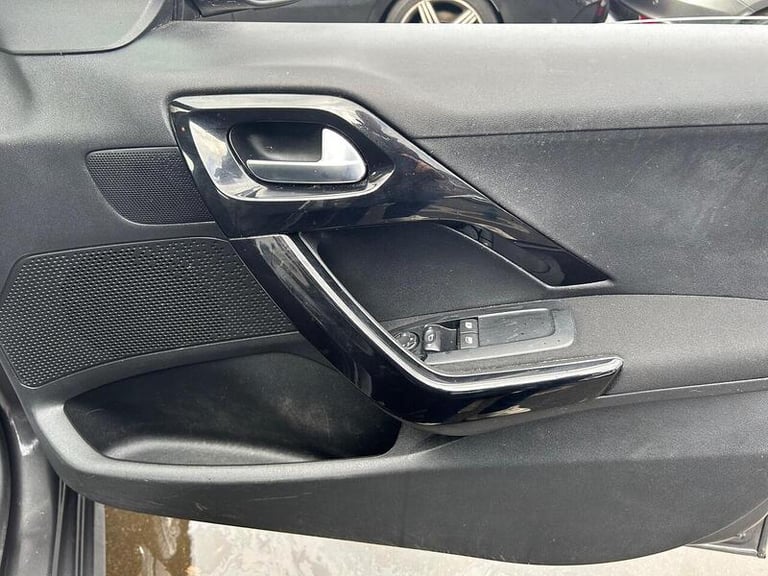 2018 Peugeot 208 1.2 PureTech Allure Hatchback 5dr Petrol Manual Euro 6 (s/s) (82 ps) Hatchback P...