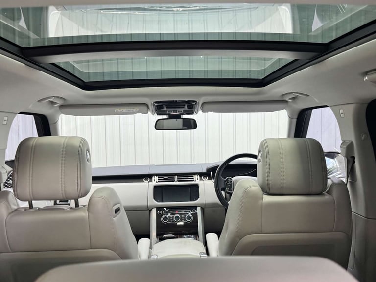 2015 Land Rover Range Rover 4.4 SDV8 Vogue SE 4dr Auto ESTATE DIESEL Automatic