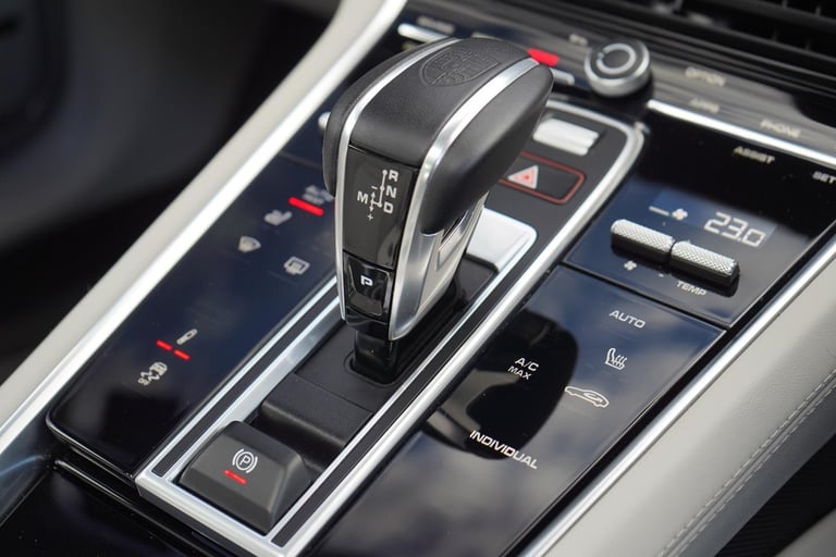 Porsche Panamera 2.9 V6 E-Hybrid 17.9kWh 4 Platinum Edition Saloon 5dr Petrol Pl