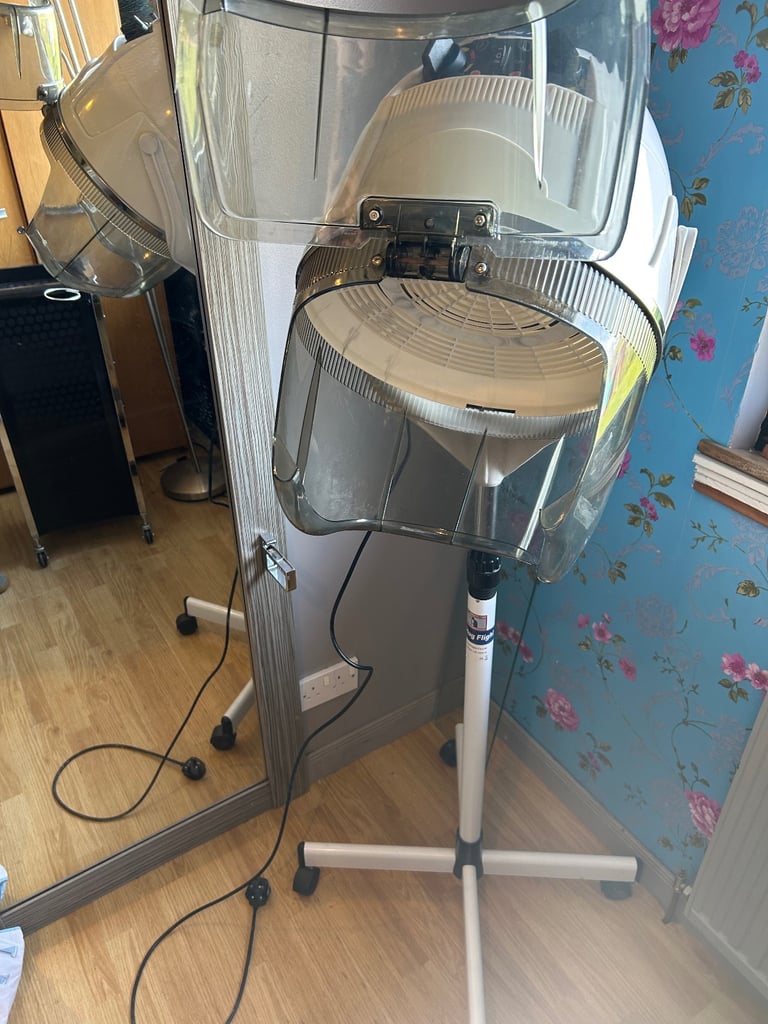 Hooded dryer