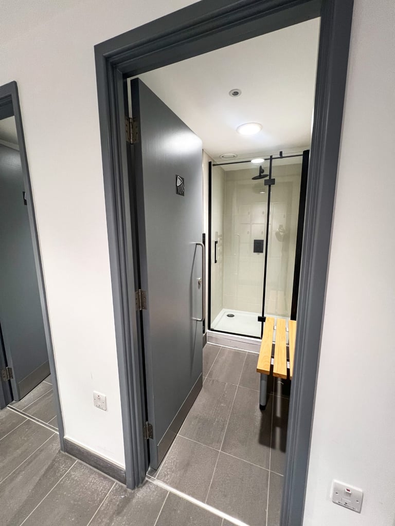 Fully Serviced Contemporary Duplex Office | 3,347 sq ft | Aldgate | 50-83 Desks