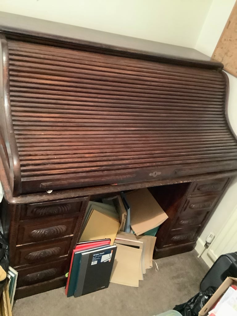 Roll top desk 