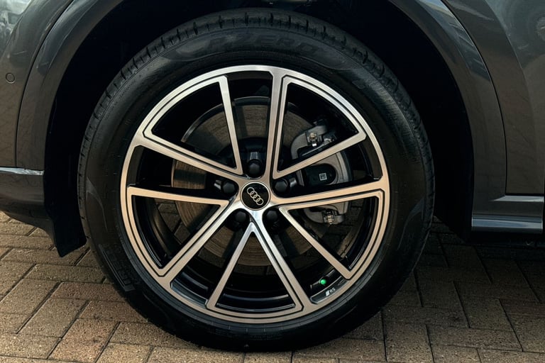 2025 Audi Q5 2.0 TDI S line S Tronic quattro Euro 6 (s/s) 5dr SUV Automatic