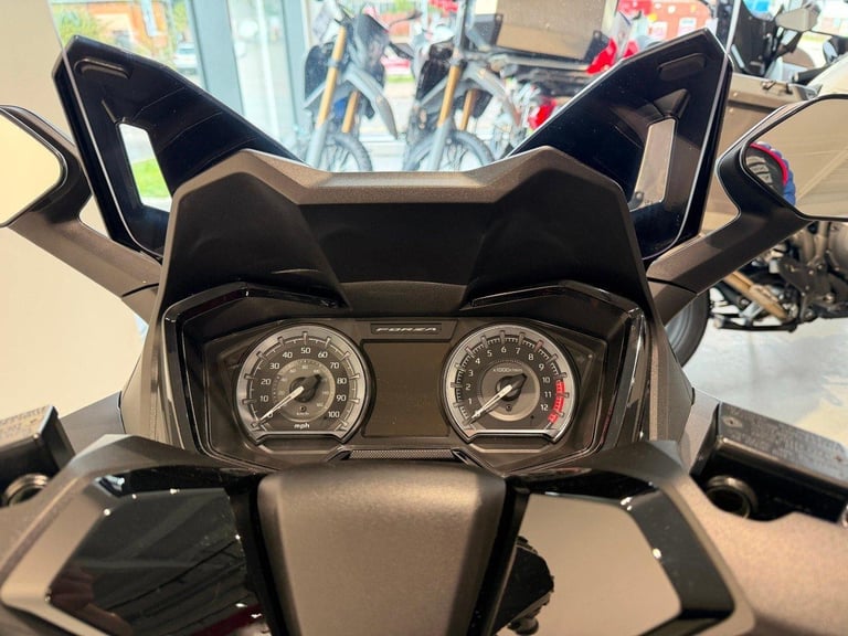2025 HONDA FORZA 125, '75 Plate with PDI miles only