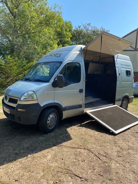 2008 Vauxhall Movano 3500 2.5CDTI 120ps HORSEBOX DAMAGED REPAIRABLE SALVAGE PANEL VAN Diesel Manual