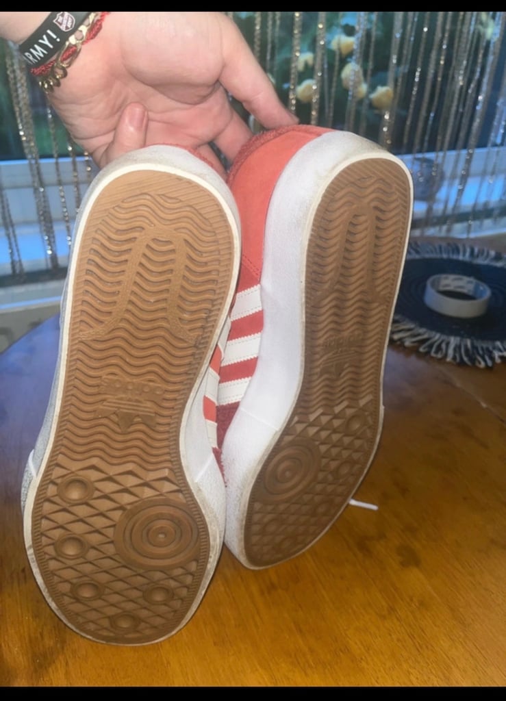 Men’s adidas trainers size 9