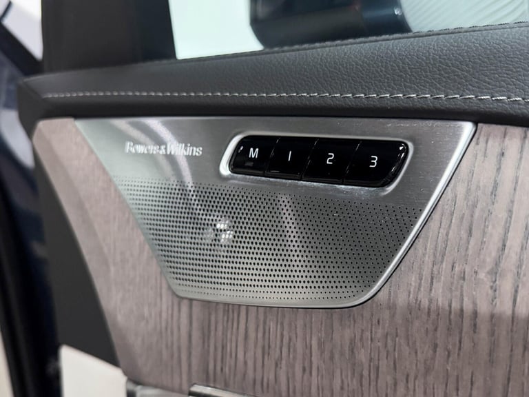 2021 Volvo XC90 recharge-inscription-pro T8 AWD (390 hp) Auto ESTATE Petrol/Electric Hybrid Autom...