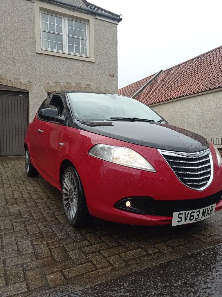2014 Chrysler Ypsilon 