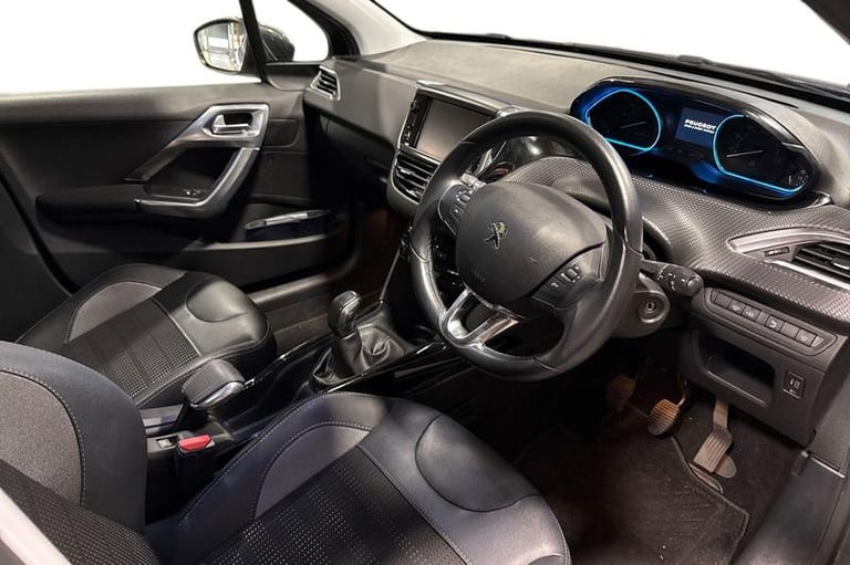 2018 Peugeot 2008 1.2 PureTech Allure Premium 5dr [Start Stop] HATCHBACK PETROL Manual