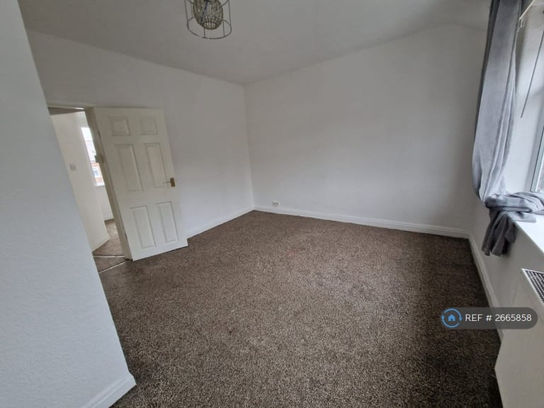 2 bedroom house in Wilton Road, Crumpsall, Manchester, M8 (2 bed) (#2665858)