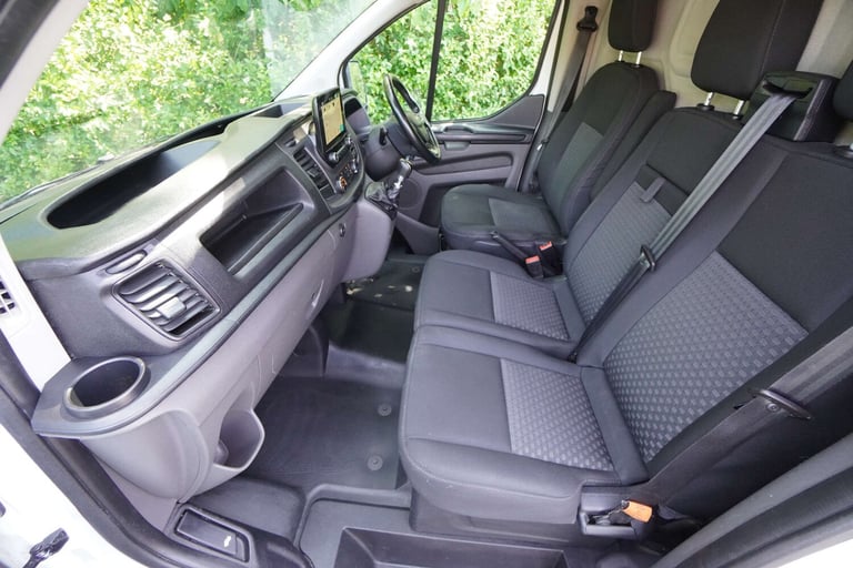 2020 Ford Transit Custom 2.0 Transit Custom 320 Trend EcoBlue + LWB + Twin Slider + High Spec Pan...