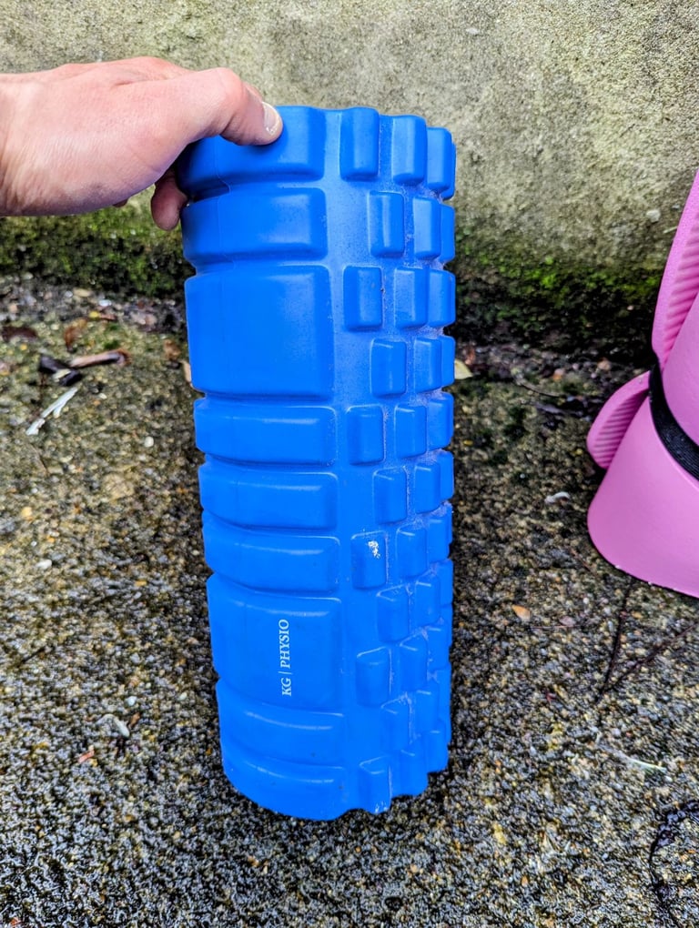 VARIOUS YOGA MATS/YOGA EQUIPMENT