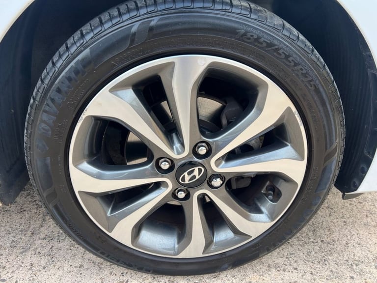 2019 Hyundai i10 1.0 Play 5dr HATCHBACK PETROL Manual