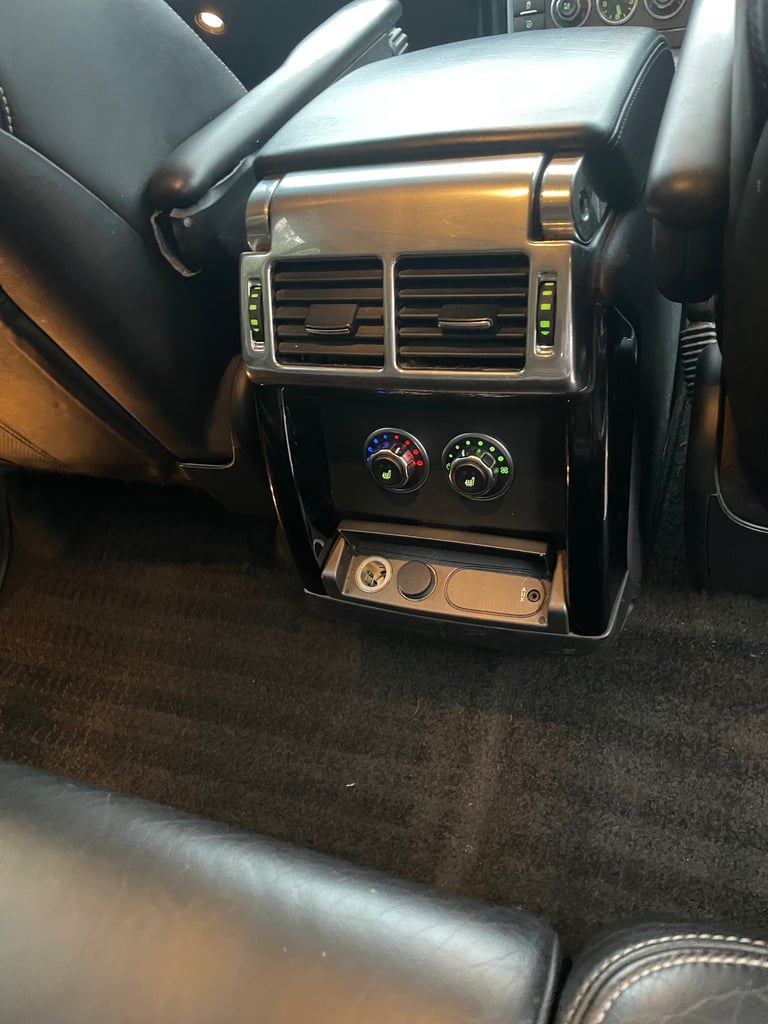 2012 Land Rover Range Rover 4.4 TDV8 Vogue SE 4dr Auto SPARE KEY SERVICE HISTORY  ESTATE Diesel A...