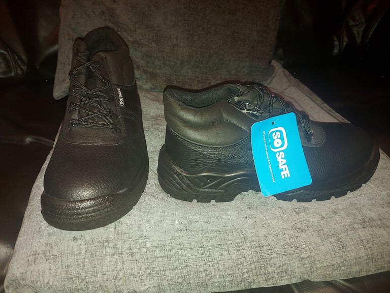image for Mens Steel Toe SoSafe shoes